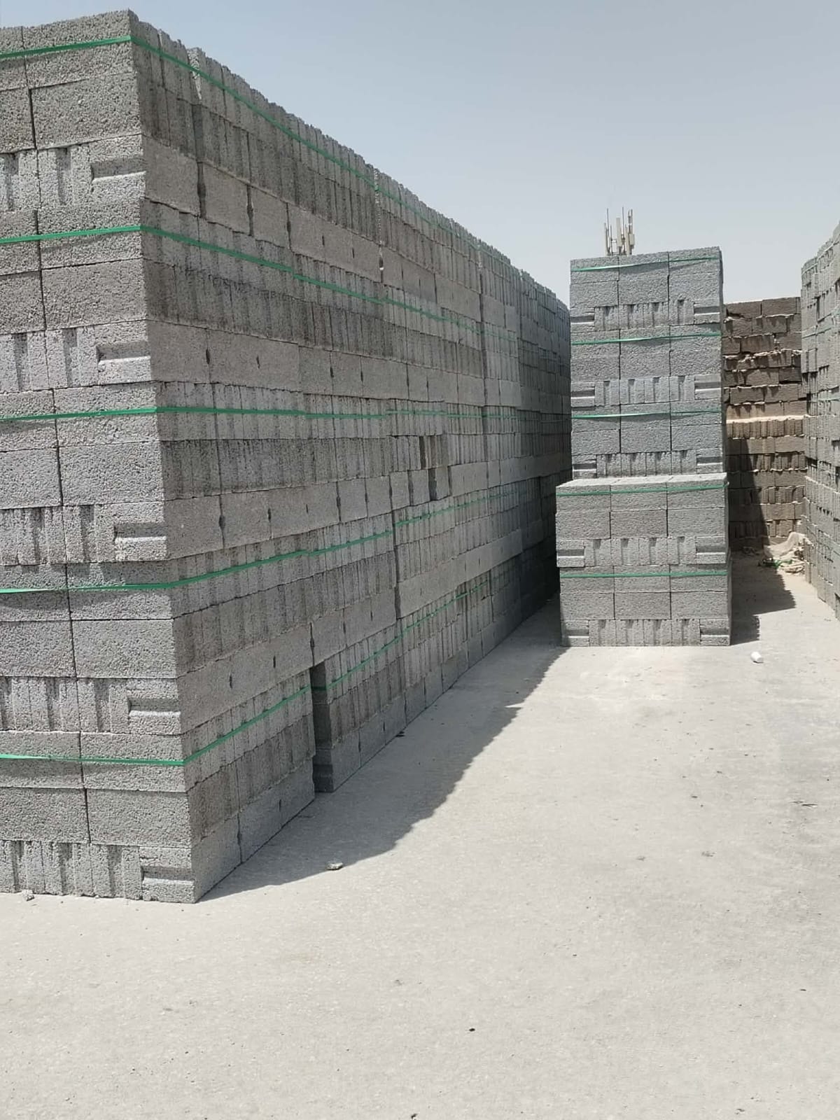 توريد مواد البناء والتأسيس